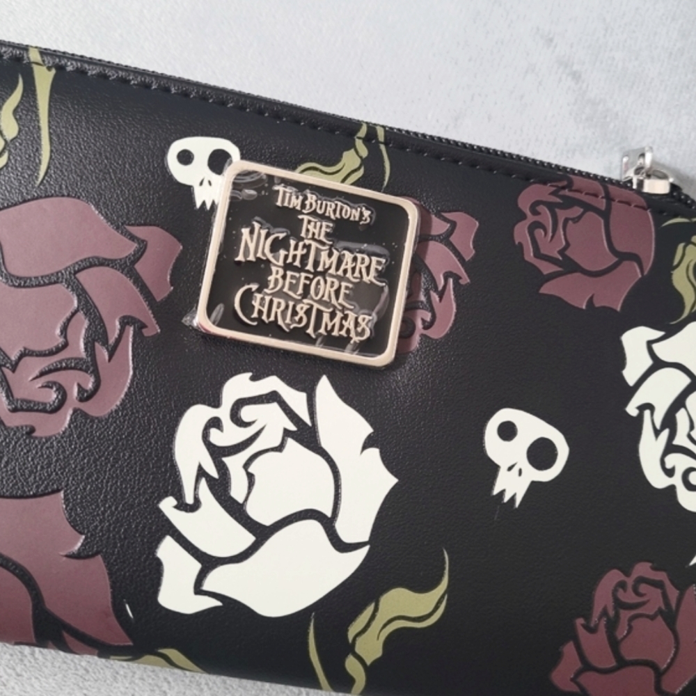 Nightmare Before Christmas Snap Wallet - Picture 14 of 15